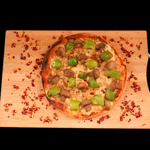 MUSHROOM CAPSICUM PIZZA