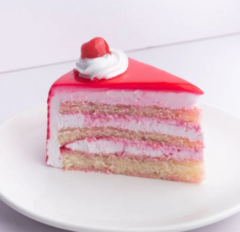 STRAWBERRY CAKE